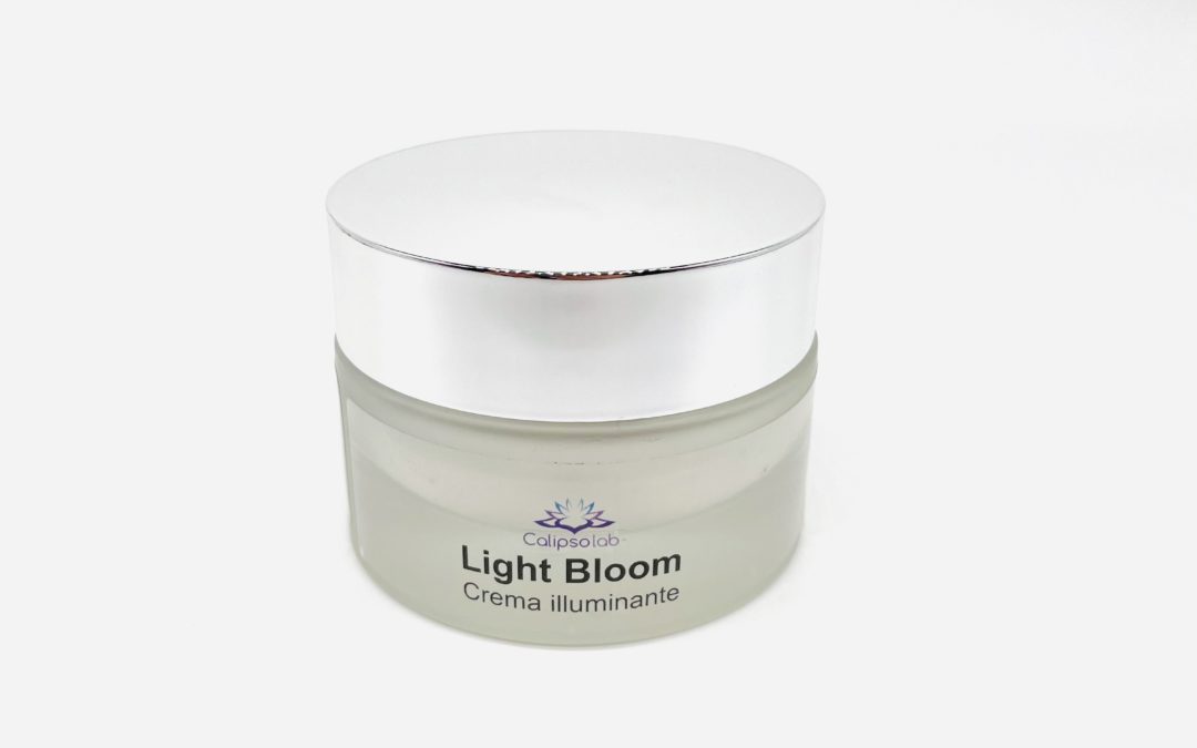 VIDEO | Light Bloom, la crema illuminante di Calipsolab contro il digital aging